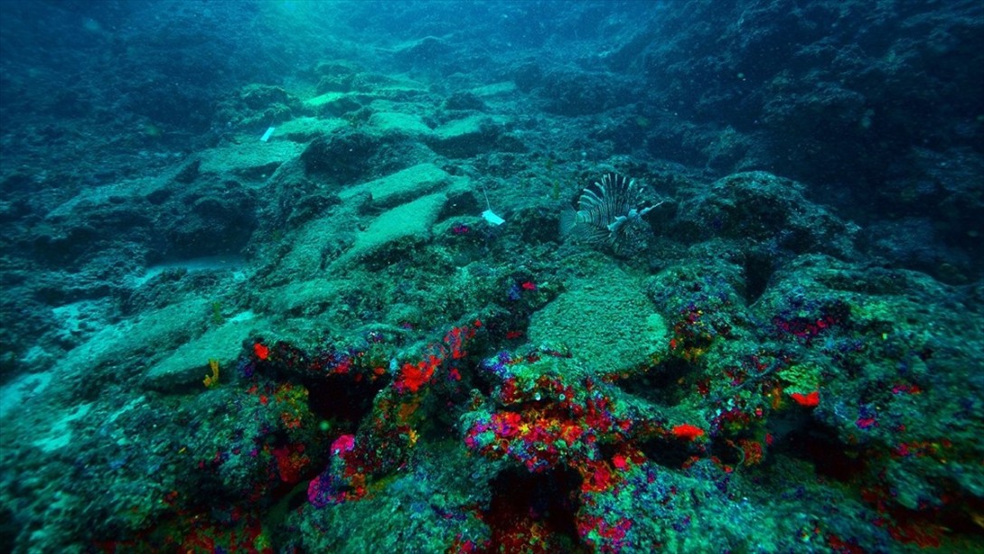 Antalya'da 3 Bin 600 Yıllık Gemi Batığı Bulundu