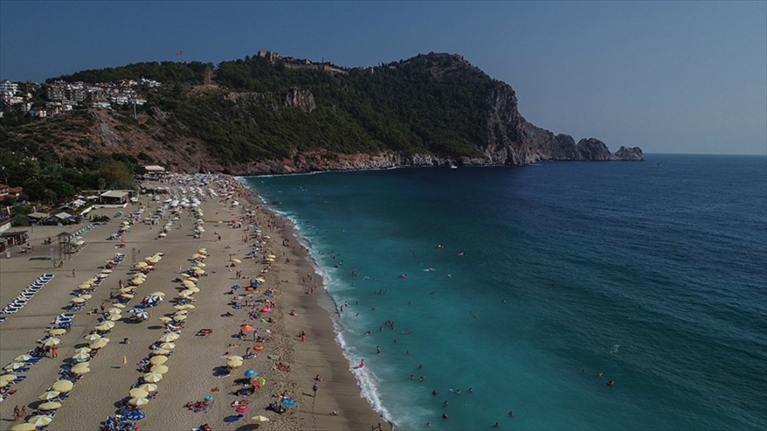 Antalya'ya Gelen Yabancı Ziyaretçi 11 Milyonu Aştı