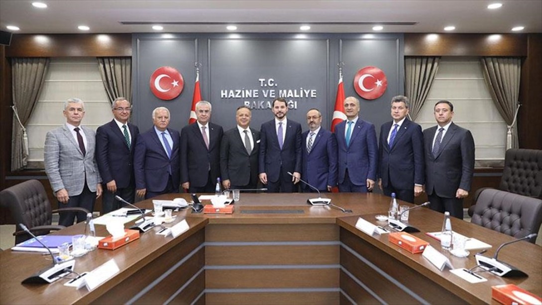 Bakan Albayrak Türkiye İhracatçılar Meclis Heyetiyle Görüştü