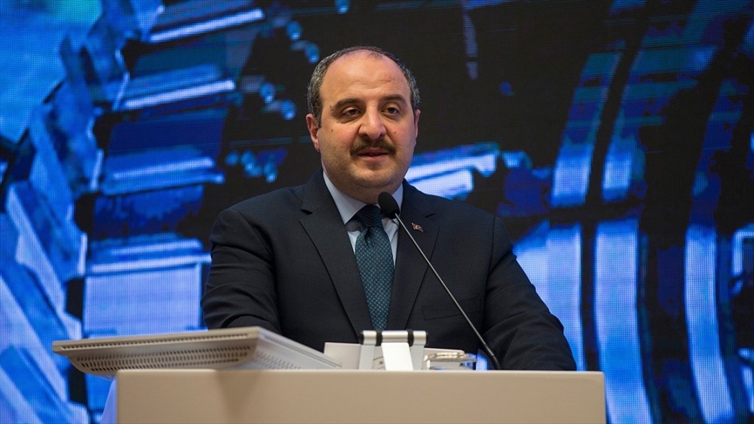 Bakan Varank: Otomotivde Dünya Devi Ortaya Çıkarmayı Hayal Ediyoruz
