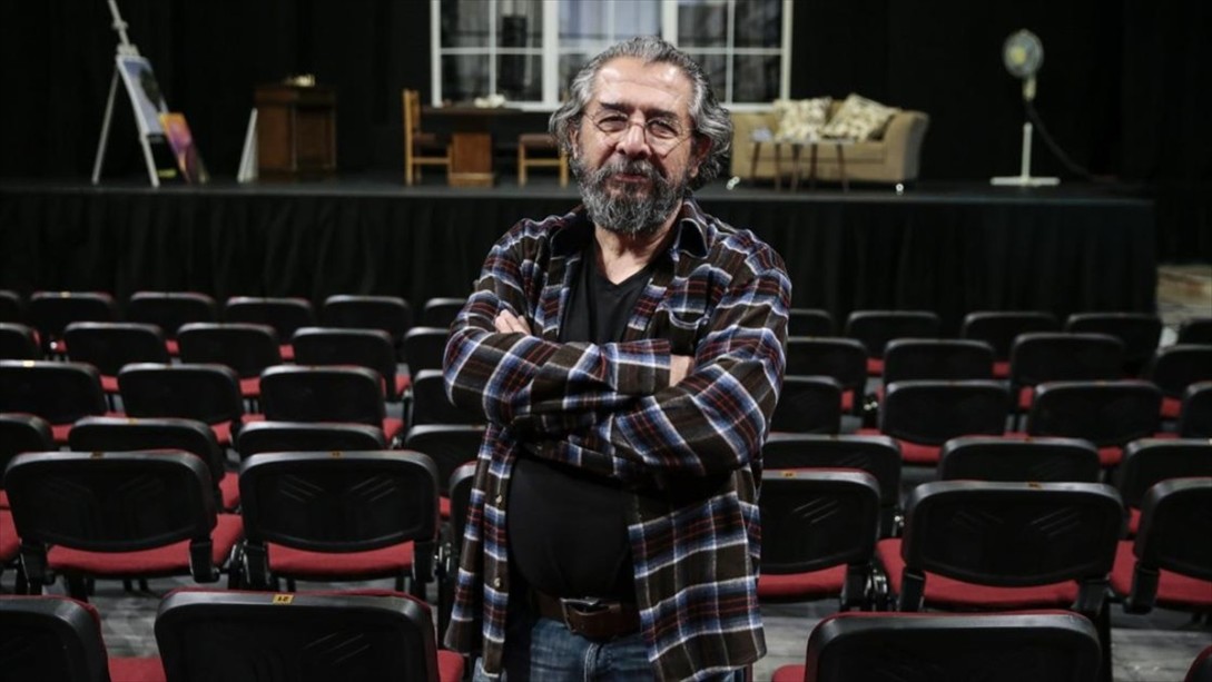 Duayen Sanatçı Mehmet Atay'dan Ankara'ya Yeni Tiyatro
