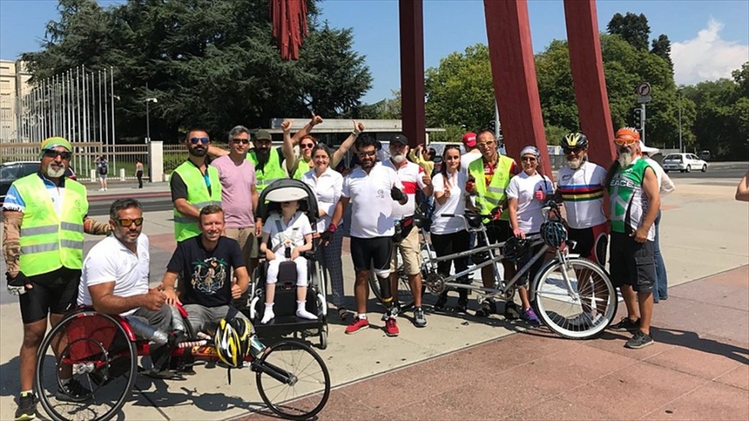 Engelli Bisikletçiler Cenevre'ye Ulaştı