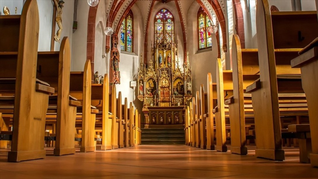 Fransa'da İlginç Uygulama, Asırlık Kilise Satılıyor
