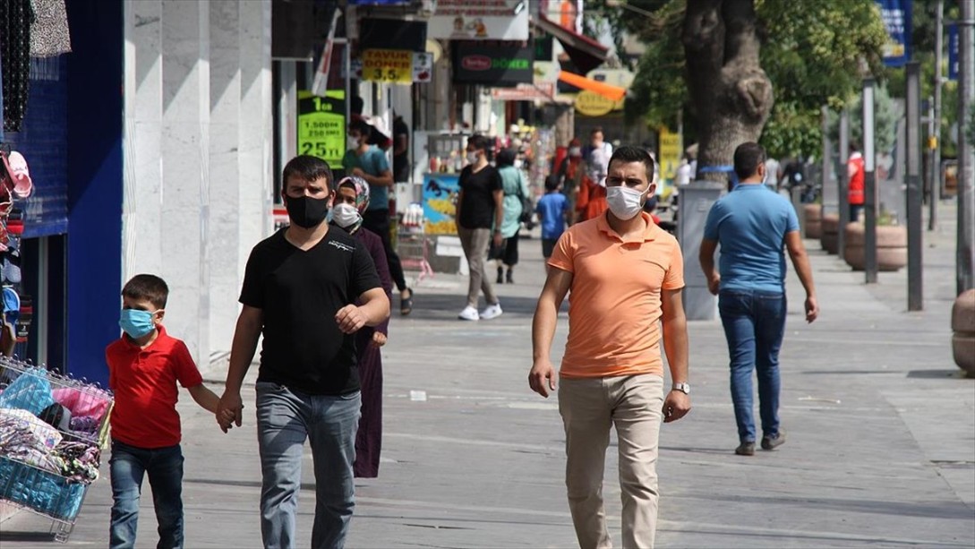 Konya'da Düğün Ve Toplu Organizasyonlara Kovid-19 Sınırlaması