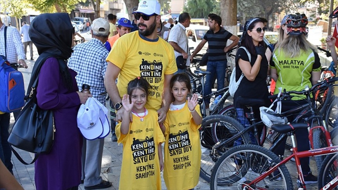 Malatya'da Belediyeden 'Sağlıklı Yaşam İçin Birlikte Yürüyoruz'