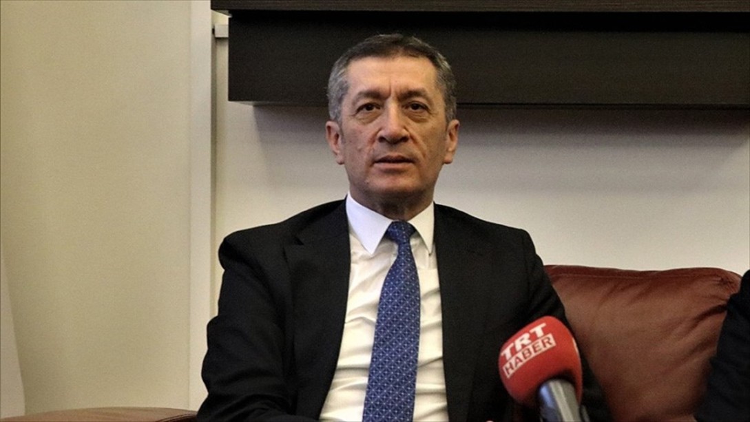 Milli Eğitim Bakanı Selçuk: Eğitim Sorun Değil, En Büyük Çözüm