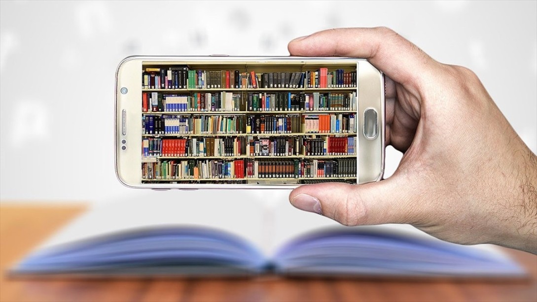 Online Kütüphane ve Arşivler Evde Kalan Okurların Beğenisine Sunuluyor