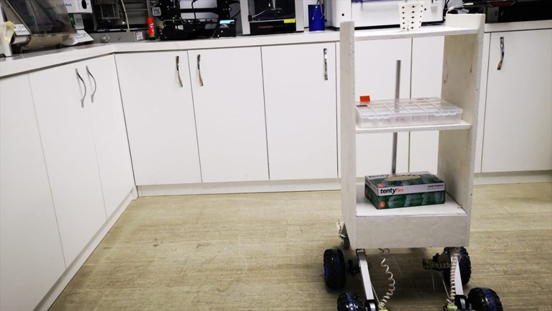Pandemi Servisindeki Hastalara Robotlar Hizmet Edecek