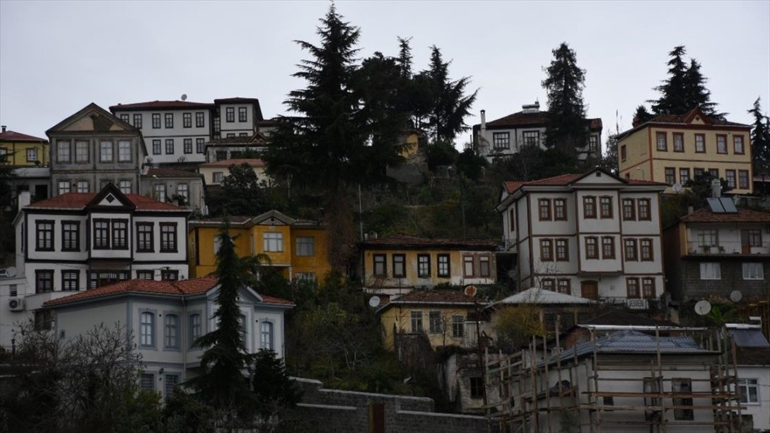Trabzon'da Tarihi Ortamahalle Teleferikle De Gezilecek