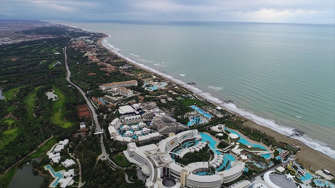 Turistlerin Konaklaması Antalya ve İstanbul'da Oldu