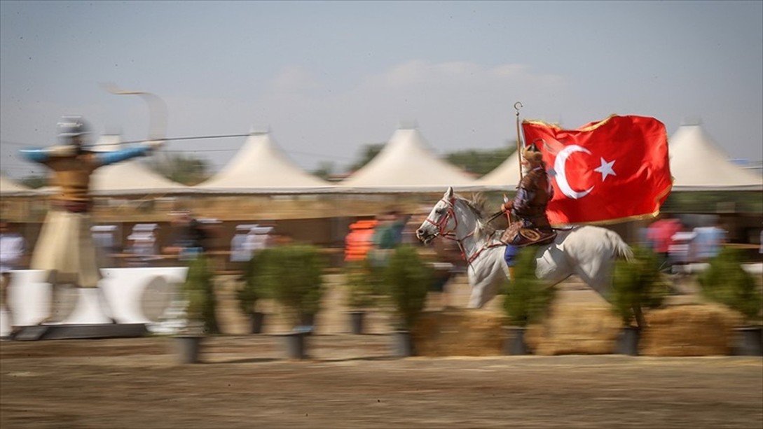 Türk Tarihinin Altın Harflerle Yazıldığı Ay: Ağustos