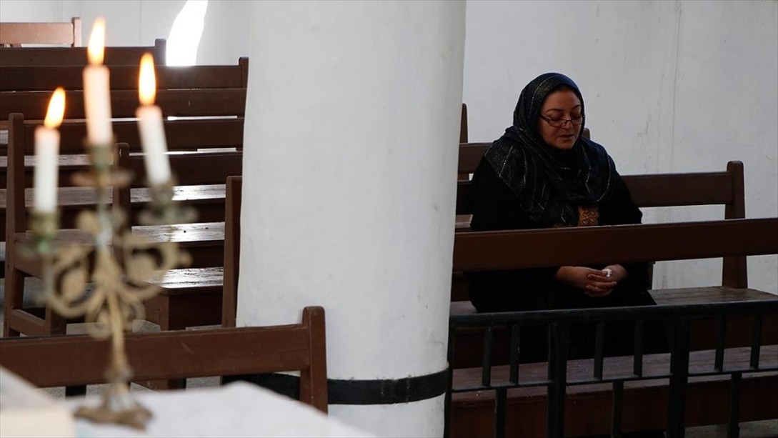 Türkiye'nin Onardığı Tel Abyad'daki Ermeni Kilisesi İbadete Açıldı