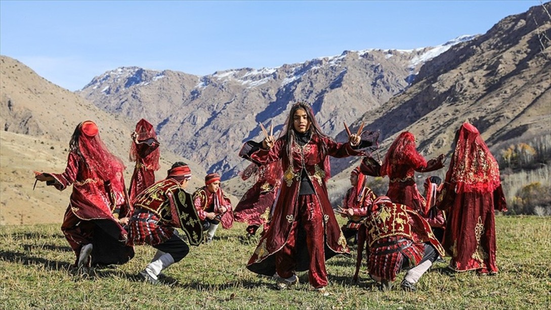 Türkiye'nin Renkleri Van'da Buluştu