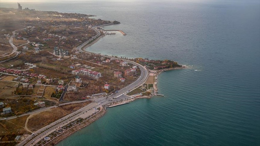 Urartular Van Gölü'nü Taşımacılıkta Kullanmış