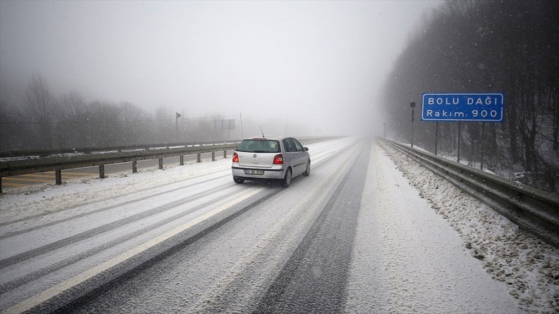 Yollarda Karla Mücadeleye Sıkı Takip