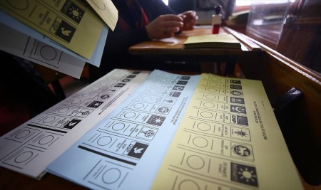 3 İlçe 2 Haziran'da Yeniden Sandığa Gidecek