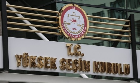 AK Parti ve CHP YSK'ye Başvurdu