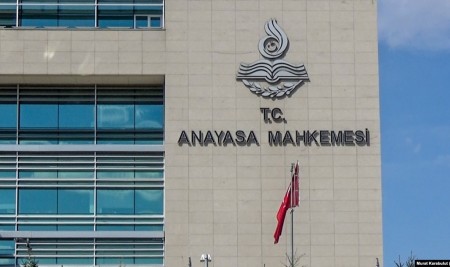 AYM: İşe İade Davalarında Gerekçeli Kararın Geç Yazılması, Adil Yargılama Hakkını İhlaldir
