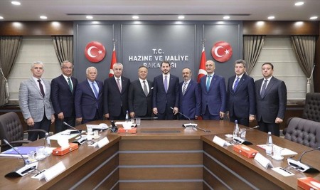 Bakan Albayrak Türkiye İhracatçılar Meclis Heyetiyle Görüştü