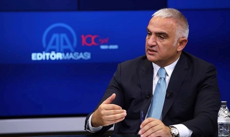 Bakan Ersoy: Havaalanlarında Kovid-19 Test Merkezleri Açılacak