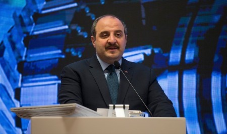 Bakan Varank: Otomotivde Dünya Devi Ortaya Çıkarmayı Hayal Ediyoruz