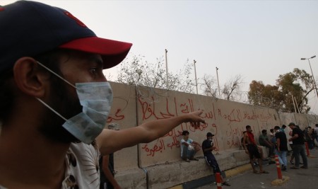 Belediye Binası Ateşe Verildi