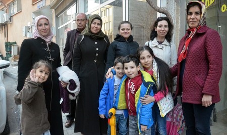 Bu Mahallede Muhtarlık Mührü Kadınlara Emanet