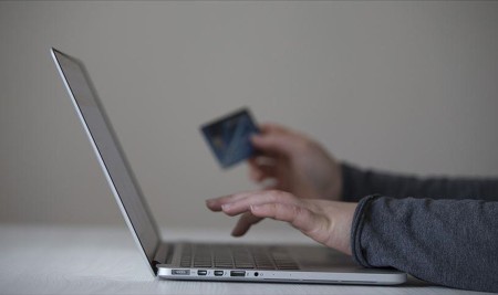'E-Ticaret, Yılın İlk Çeyreğinde Yüzde 64 Büyüdü'