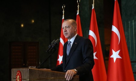 Erdoğan'dan 'İki Adaydan Biri Kadın Olacak' Talimatı