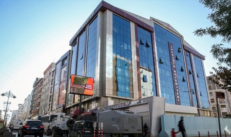 İpekyolu Belediyesine Kaymakam (Kayyum) Görevlendirildi