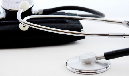 Koronavirüs İle Mücadele Kapsamında Sağlık Çalışanlarına Yönelik Önemli Düzenlemeler Getirildi