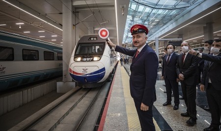 Kovid-19 Nedeniyle Durdurulan Tren Seferleri Yeniden Başladı