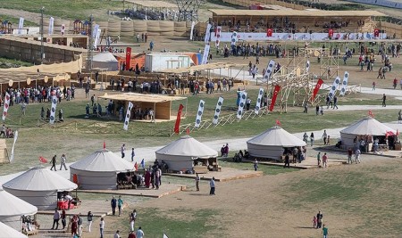 Malazgirt Zaferi Etkinliklerine Vatandaşlardan Yoğun İlgi