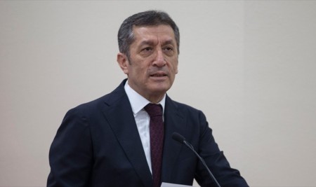Milli Eğitim Bakanı Selçuk: 'Öğretmen Eğitimi Projeleri Başlatacağız'