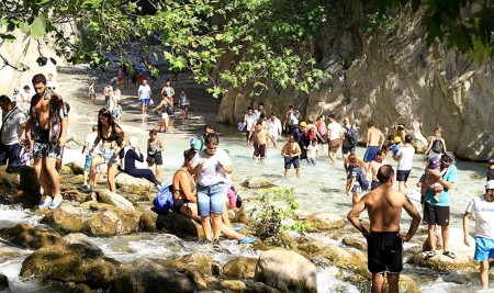 Saklıkent Kanyonu'nda 'Bayram Bereketi'