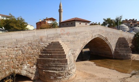 Selçukluların Ulu Irmak Üzerindeki 'gerdanlıkları'