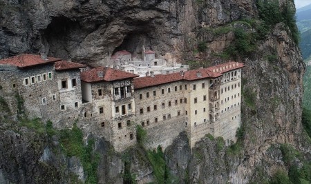 Sümela Manastırı'nın İlk Kısmı Ziyarete Açılıyor