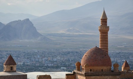 Tarihi İshak Paşa Sarayı'na Kurban Bayramı'nda Yoğun İlgi