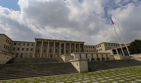 TBMM'ye Ziyaretçi Yasağı 30 Nisan'a Kadar Uzatıldı