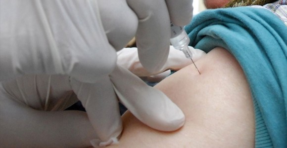 65 Yaş Ve Üzeri Bireylere Grip Ve Zatürre Aşısı Uyarısı