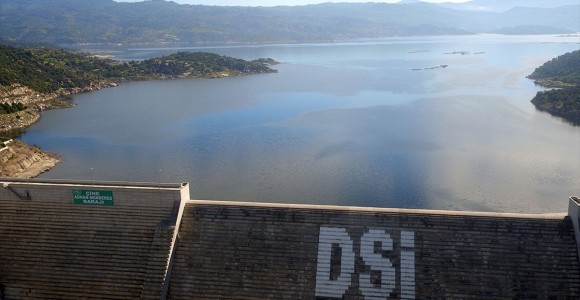 Avrupa'nın En Yüksek Barajından Ekonomiye 'dev' Katkı