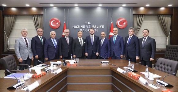 Bakan Albayrak Türkiye İhracatçılar Meclis Heyetiyle Görüştü