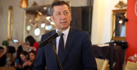 Bakan Selçuk: Eğitimimiz Orta İse Ekonomimiz Orta Olur