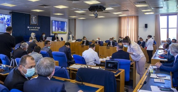 Barolara İlişkin Kanun Teklifi TBMM Adalet Komisyonunda Kabul Edildi