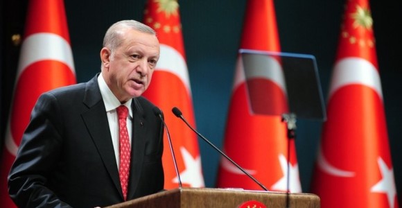 Cumhurbaşkanı Erdoğan: İnsanlığın Umudu Olan Tüm Kadınlarımızın 8 Mart Dünya Kadınlar Günü'nü Tebrik Ediyorum