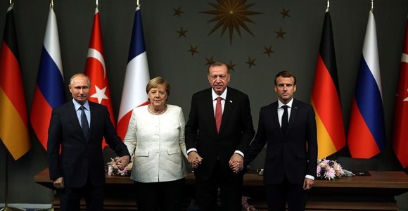 'Dörtlü Zirve Türkiye'nin Diplomatik Zaferidir'