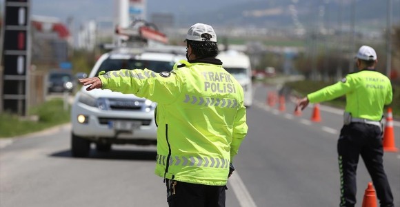 El Yazısıyla Doldurulan Çalışma İzni/görev Belgelerine Sıkı Denetim