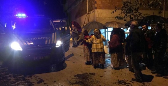 Giresun'daki Şiddetli Yağış Sonrası Yol Açma Çalışmaları Sürüyor