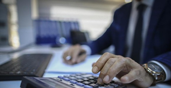 Hazine 1 Milyar 961,1 Milyon Lira Borçlandı