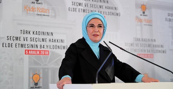 "Kadınlarımızın Yerel Yönetimlerde Söz Sahibi Olmasını Destekliyoruz"